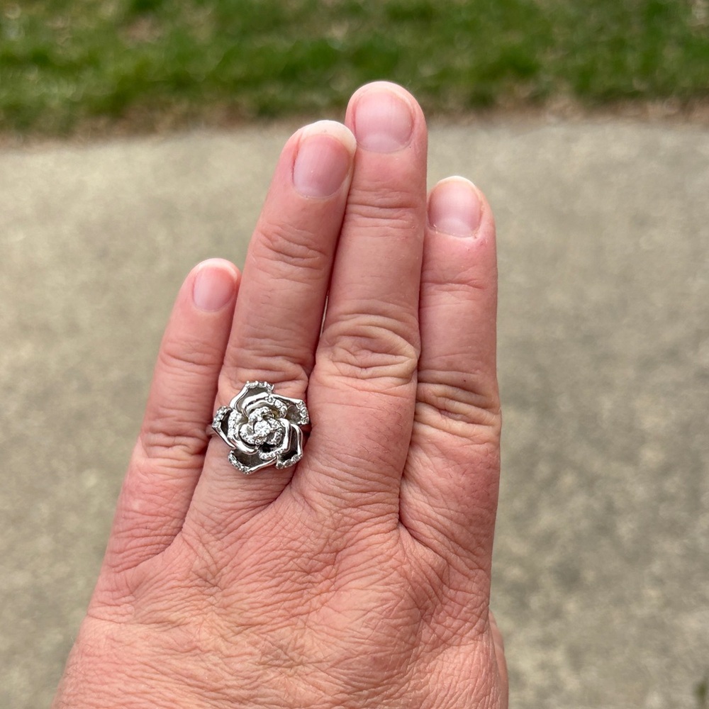 Sterling Silver Simulated Diamond Cubic Zirconia Flower Rose Ring Size 10 Bold - Picture 12 of 13